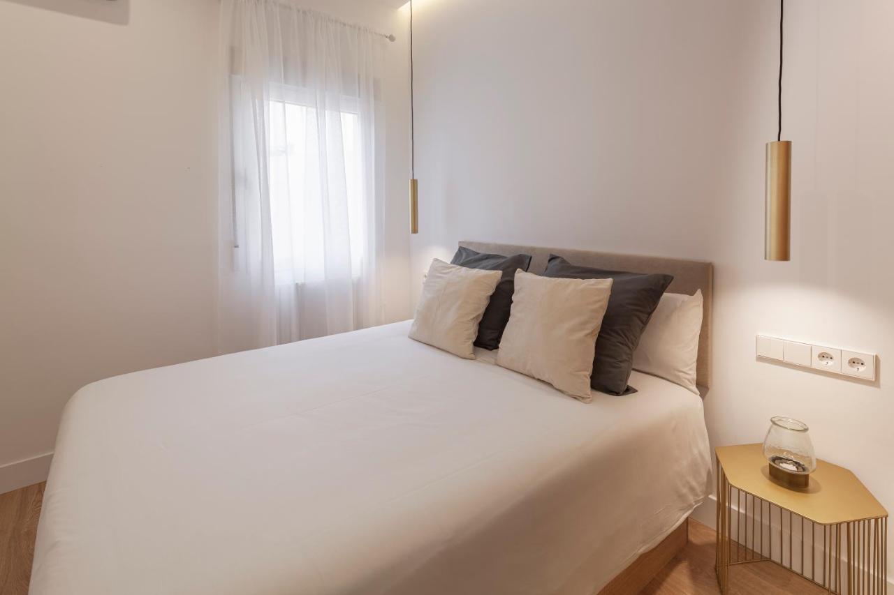 Plaza Espana III Calle Leganitos 2Br 2Bh マドリード エクステリア 写真