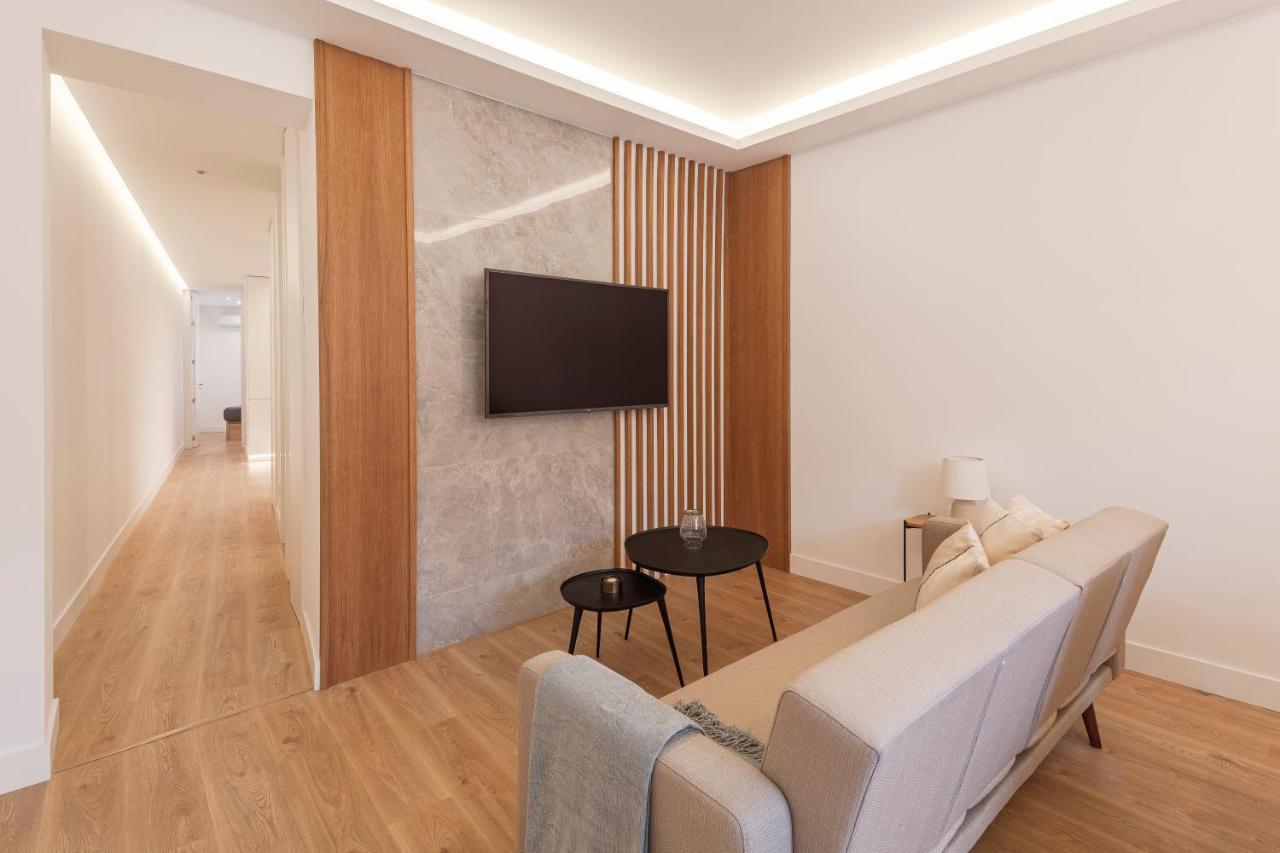 Plaza Espana III Calle Leganitos 2Br 2Bh マドリード エクステリア 写真